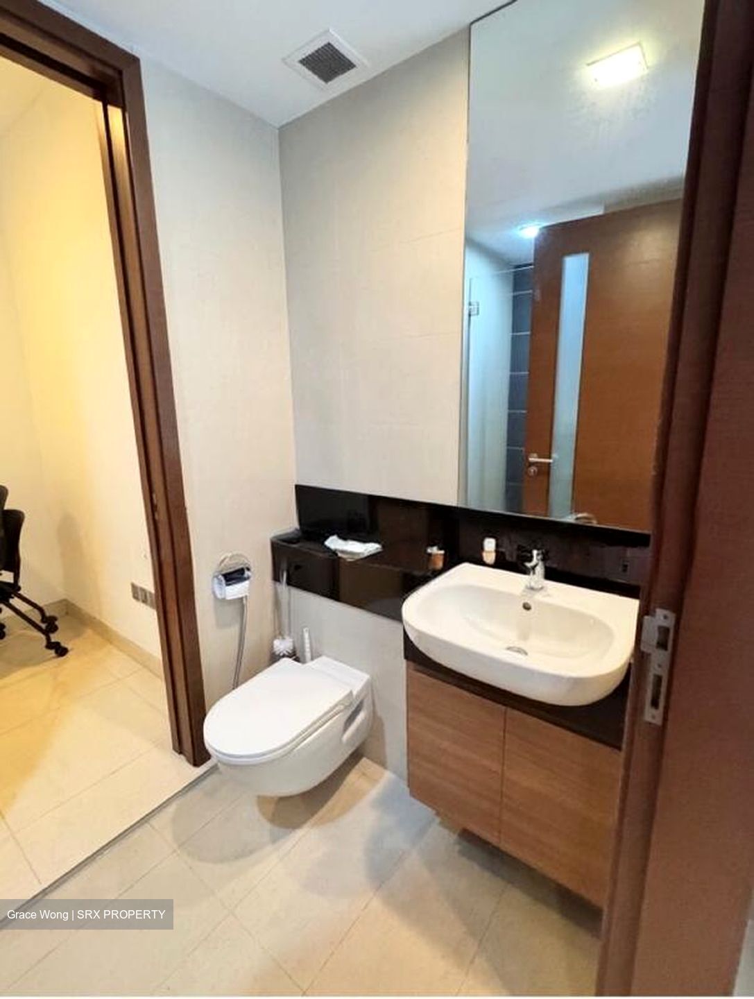 Centra Loft (D14), Apartment #562368331